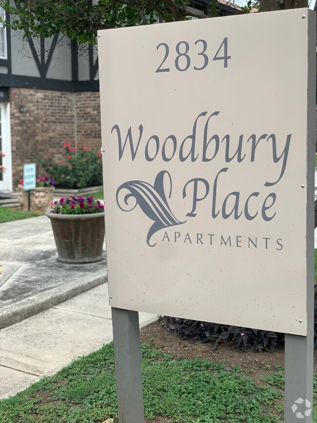 Front Office Sign - Woodbury Place Rental