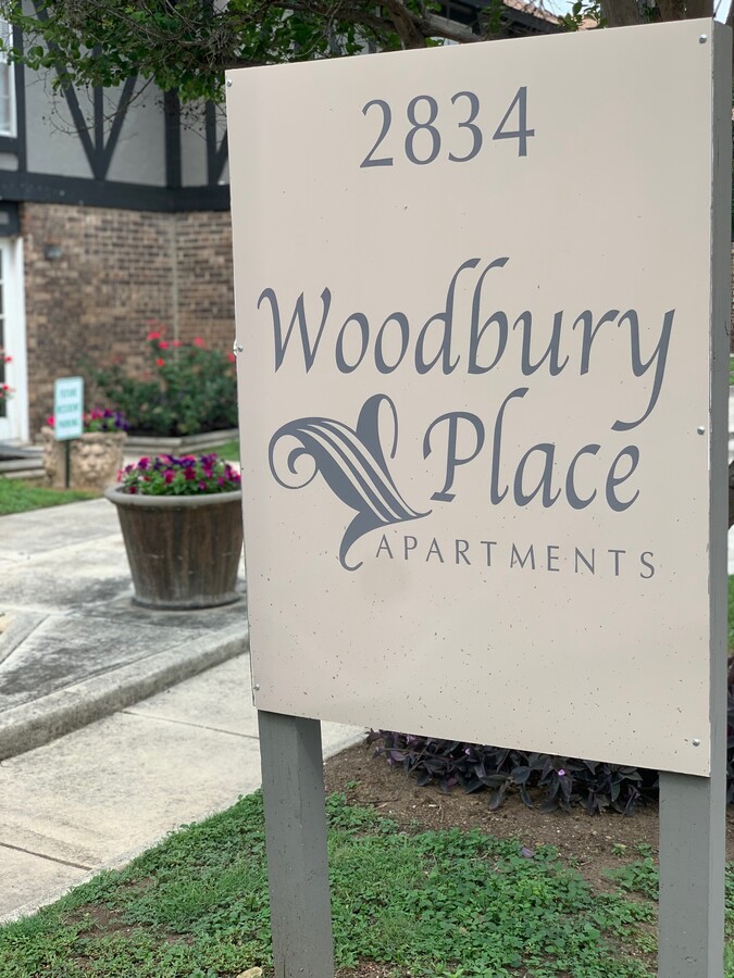 Front Office Sign - Woodbury Place Apartments