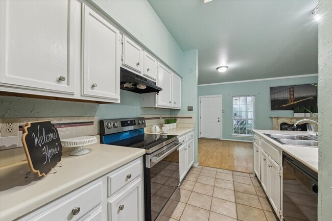 Building Photo - 7326 Regency Square Ct Unit 7326