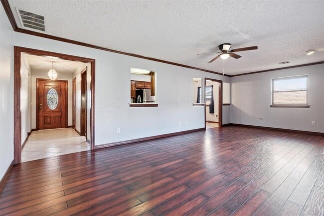 Photo - 805 Arlington Dr