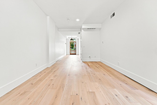 Photo - 2554 W 32nd Ave
