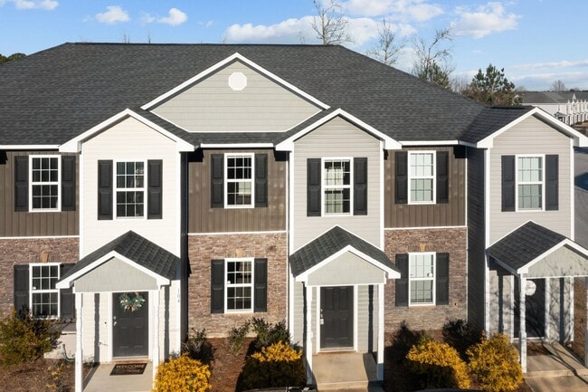 Photo - 102 W Murrow Ln