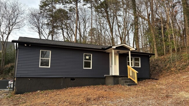 Building Photo - 113 Larry St