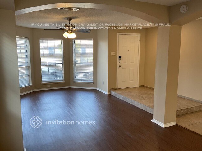 Photo - 1420 Ridgecreek Dr