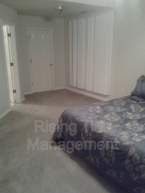 Photo - 106 Sommersby Cir