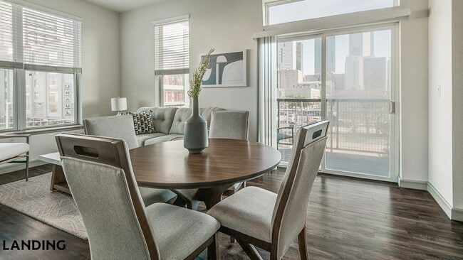 1711 Caroline St Unit 325
