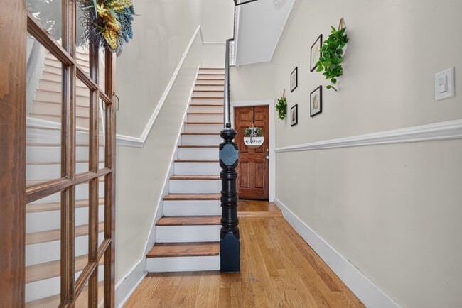 Photo - 112 Waverly St