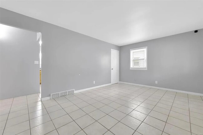 Photo - 11836 Criterion Ave