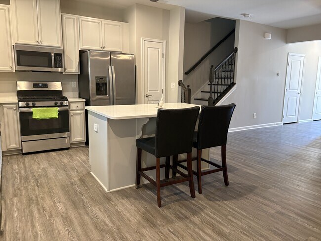Photo - 133 Marthawood Ln