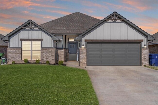 Building Photo - Nearly New Piedmont Home