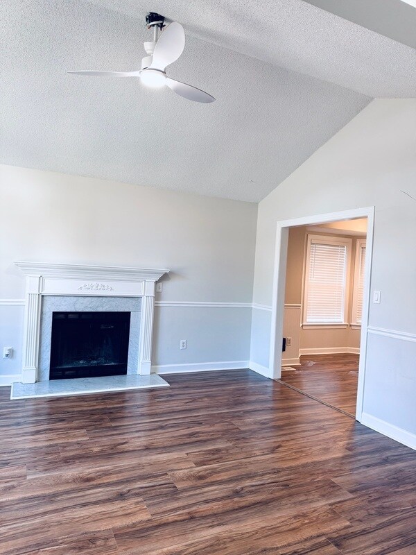 Photo - 821 Wallridge Dr