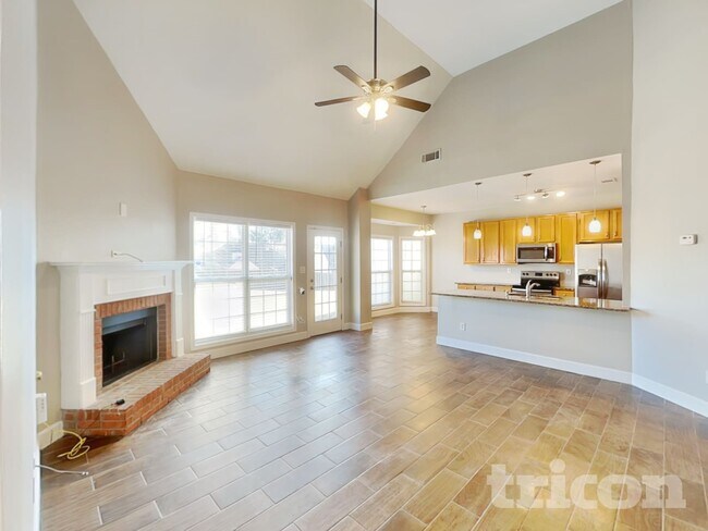 Photo - 903 Ember Ct