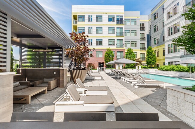 Luxe at Alewife
