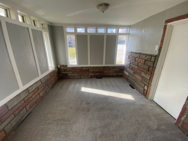 Photo - FRI1011 Unit 1