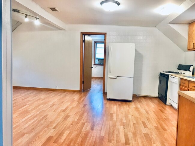 Building Photo - 2659 W Armitage Ave Unit 2RB