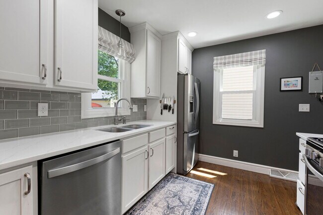 Photo - 2629 Idaho Ave S