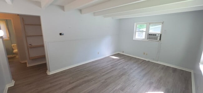 Photo - 1701 Poplar St Unit B
