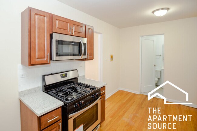 Photo - 5017 W Cermak Rd Condo Unit 18