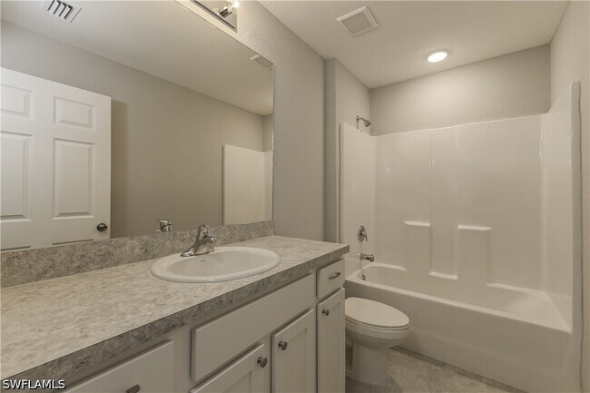 Photo - 2916 42nd St SW