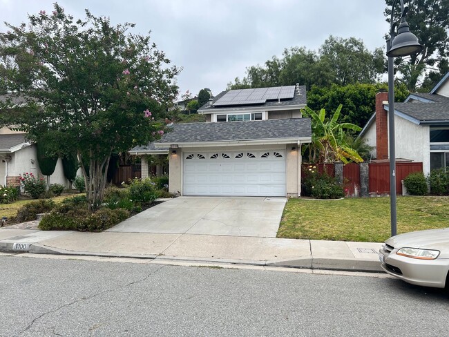 Lovely 4 Bed 3 Bath Brea Home With SOLAR - Lovely 4 Bed 3 Bath Brea Home With SOLAR