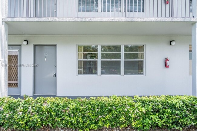 Photo - 101 SW 132nd Way Unit 105J