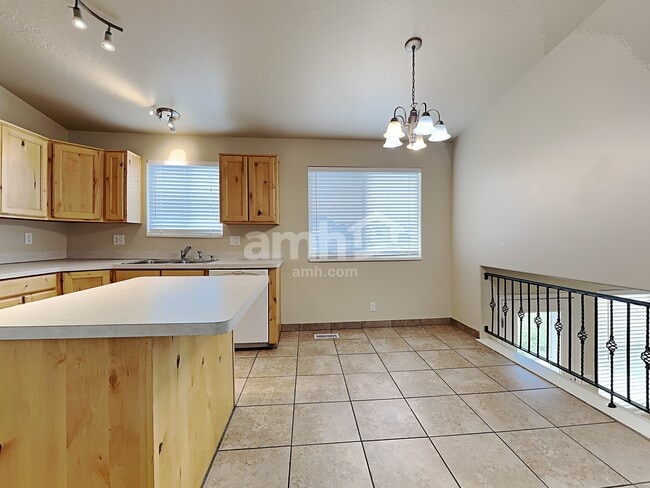 Photo - 3795 W 850 S House