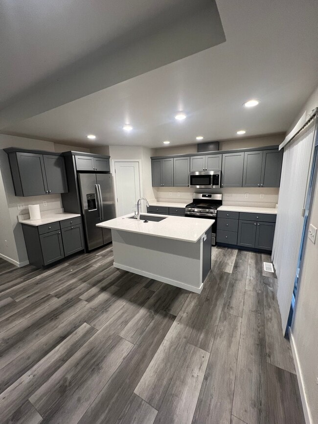 Photo - 772 River Bnd Ln