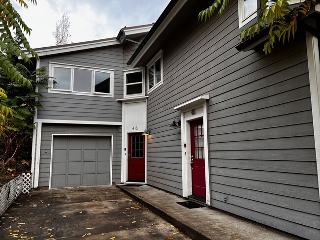 Photo - 2 Bedroom Duplex For Rent In Hood River Unit 418