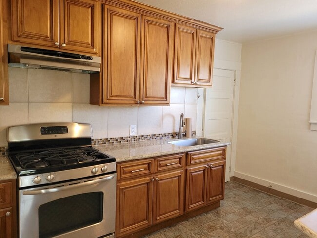 16225 George St Unidad B