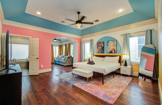 Photo - 1204 E 29th St Unidad ID1018984P