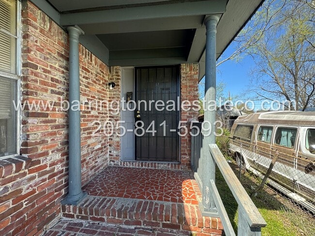 Building Photo - 1228 Fulton Ave SW Unit B