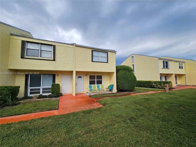 Photo - 2711 N Hwy A1A Townhome