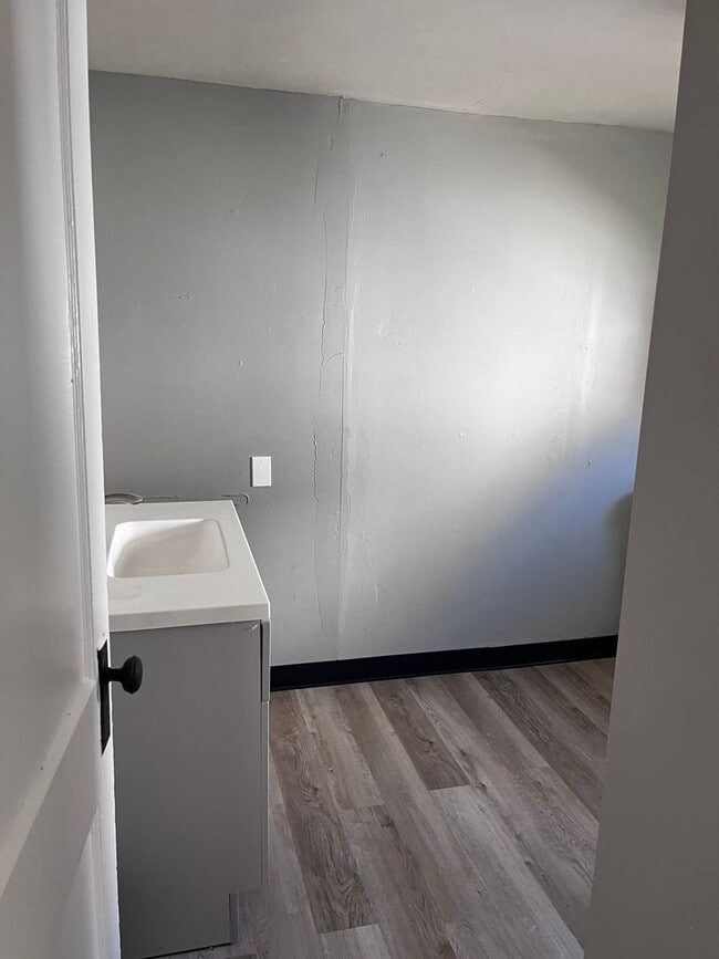 Photo - 2160 12th St SW