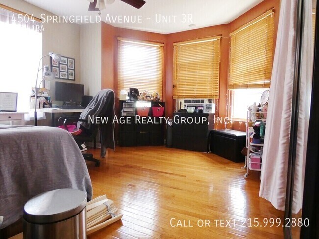 Photo - 4504 Springfield Ave Unidad 3R