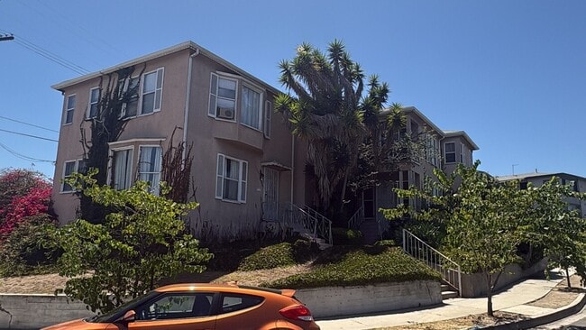 5631 Edgemar Ave Unit 5631