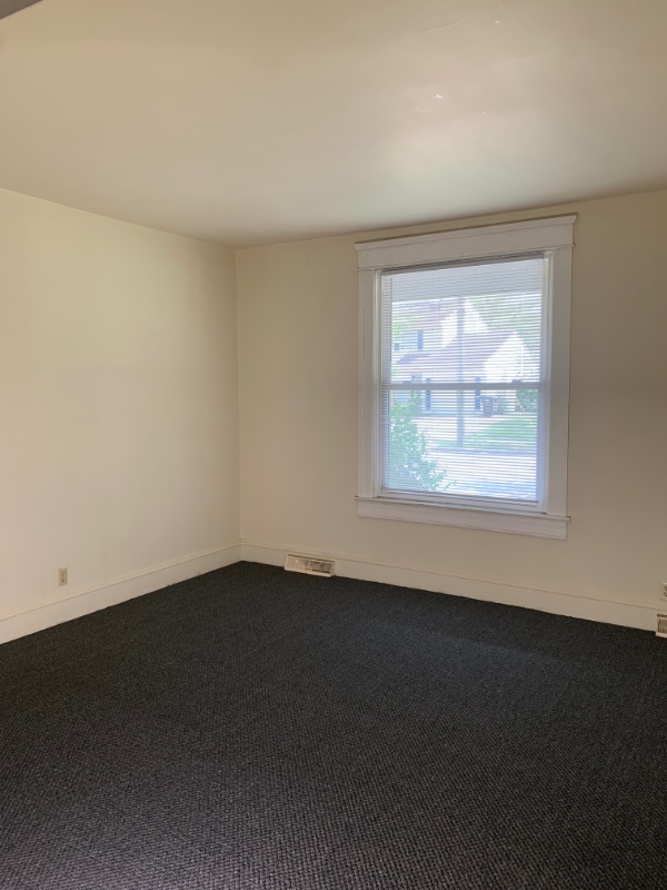 Photo - 323 E Williams St