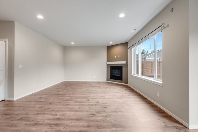 Photo - Beautiful Newer Build 5 Bed 3 Bath Beaverton Rental Home!