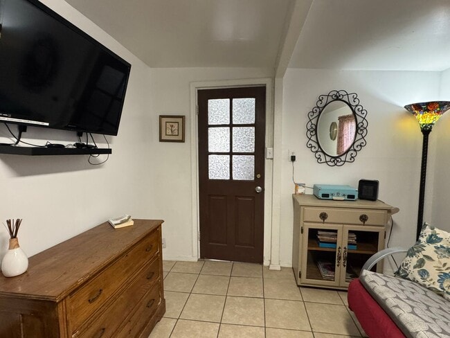 Photo - 1 BR 1Ba Furnished Casita with all Utilities Included
