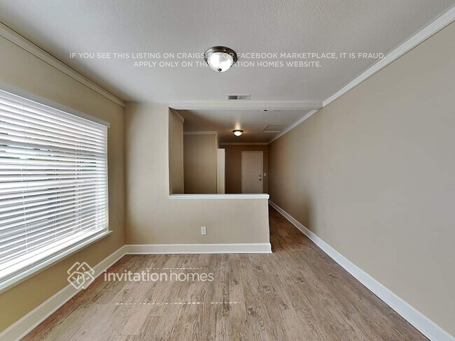 Photo - 5405 N Acacia Ave