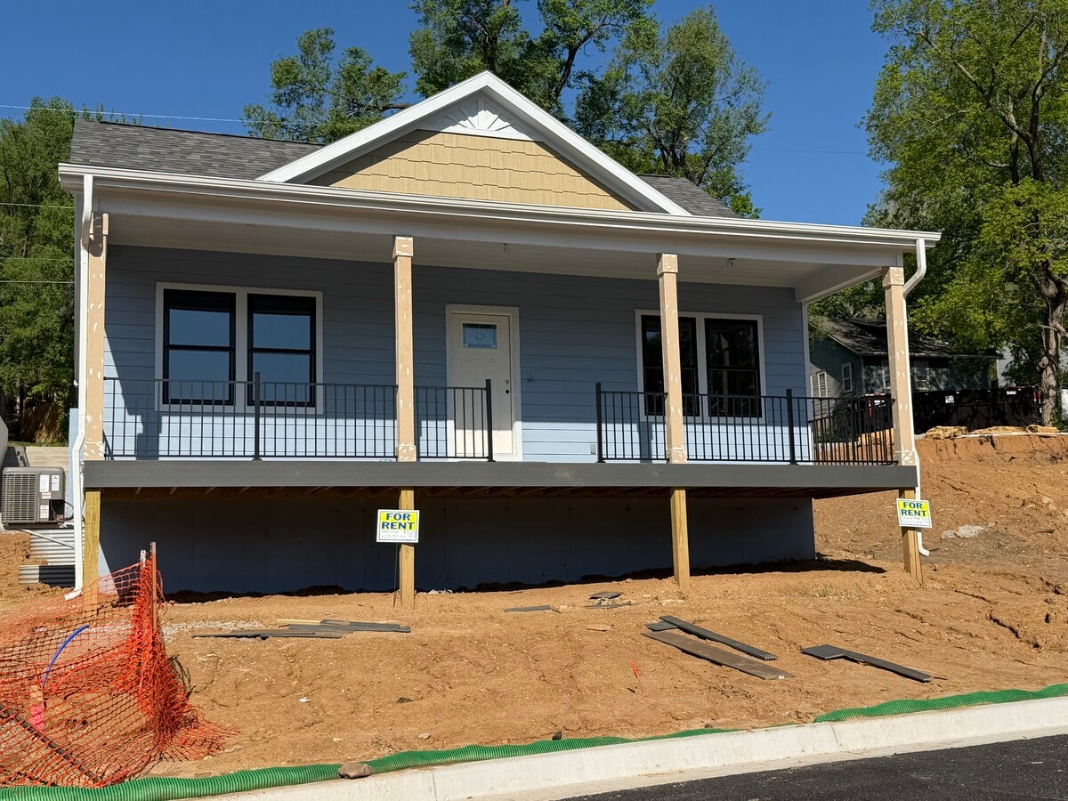 Vista de la calle - 603 N 1st St