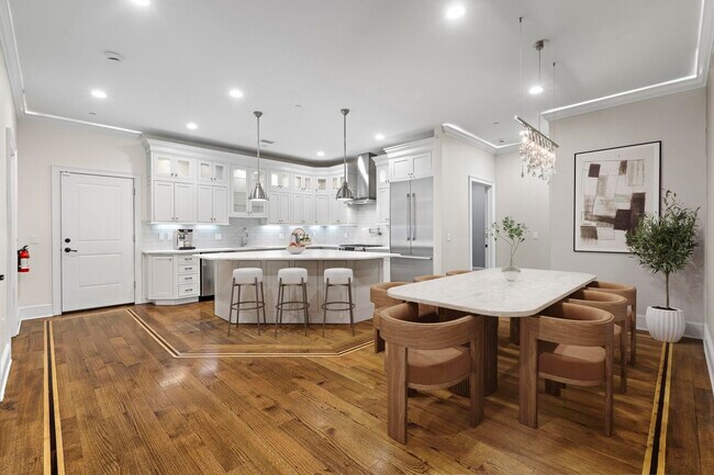 Photo - 231 1st St
