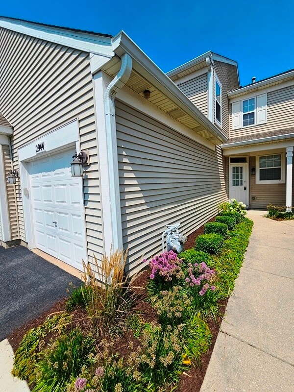 Photo - 2944 White Thorn Cir