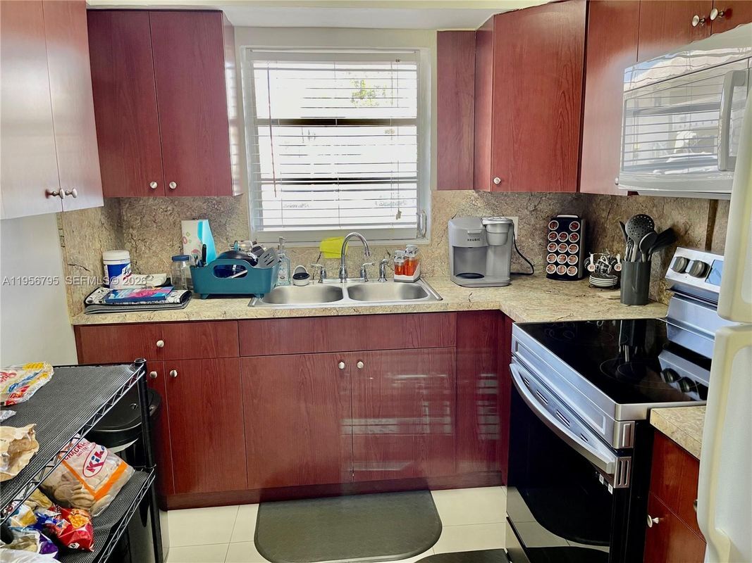 Photo - 7328 SW 82nd St