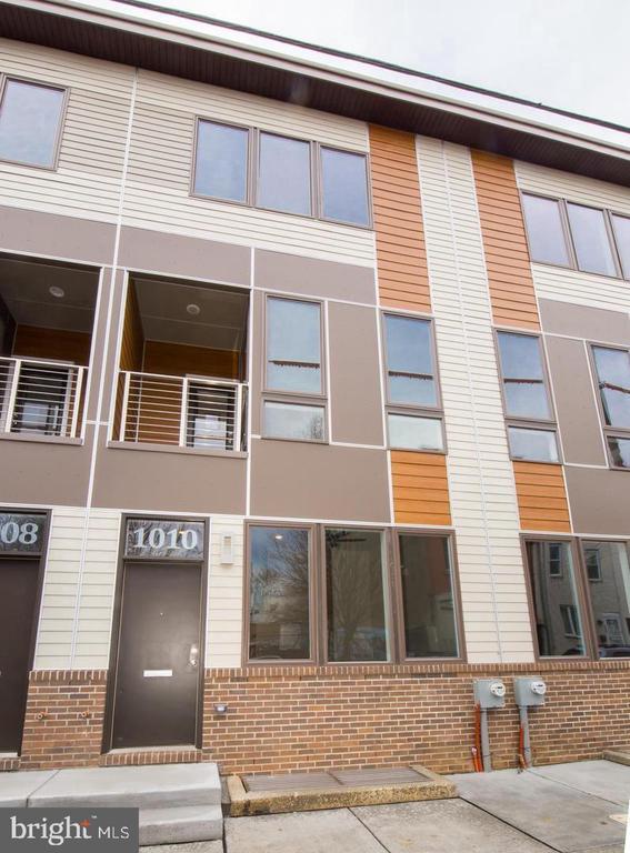 Photo - 1012 Mt Vernon St Townhome