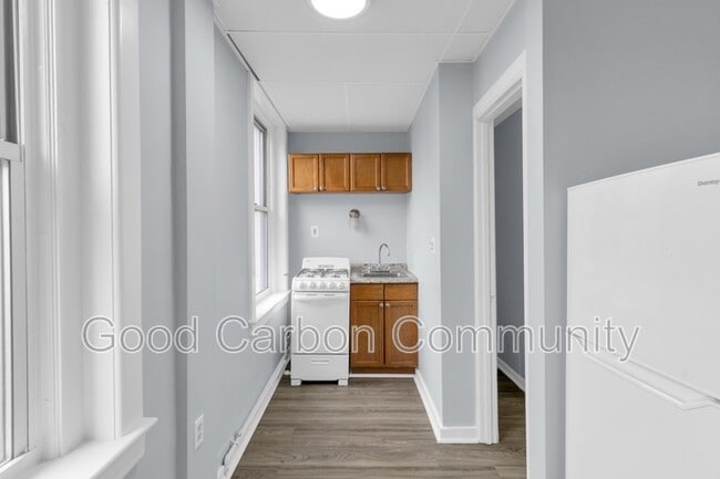 Photo - 131 Allen St Unit 17