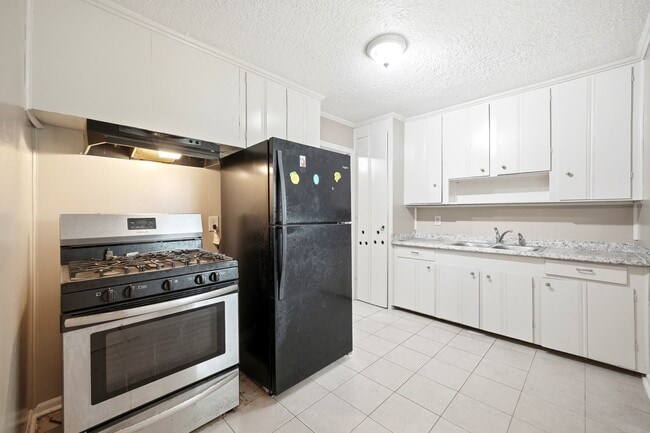 Photo - 3909 Leffingwell St