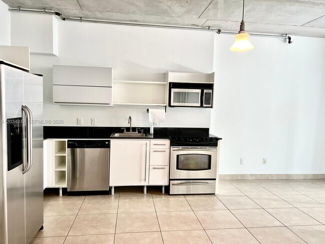 Photo - 690 SW 1st Ct Unit 1026