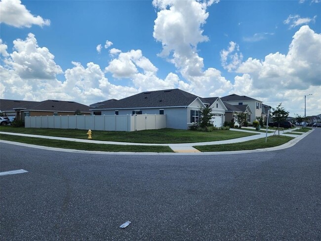 Photo - 1051 Griffon Ave