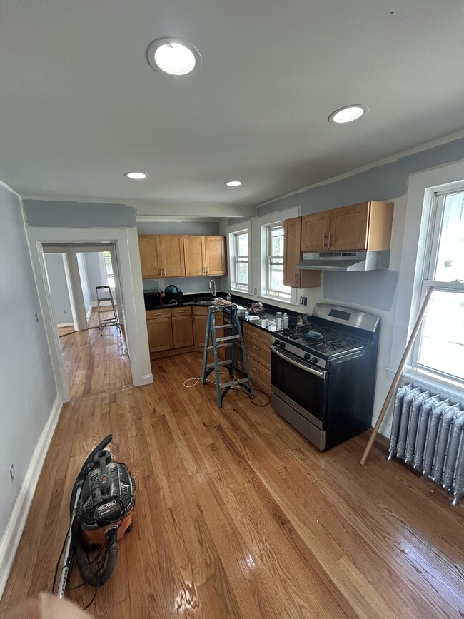 Building Photo - 8 Lexington Ter Unit 3