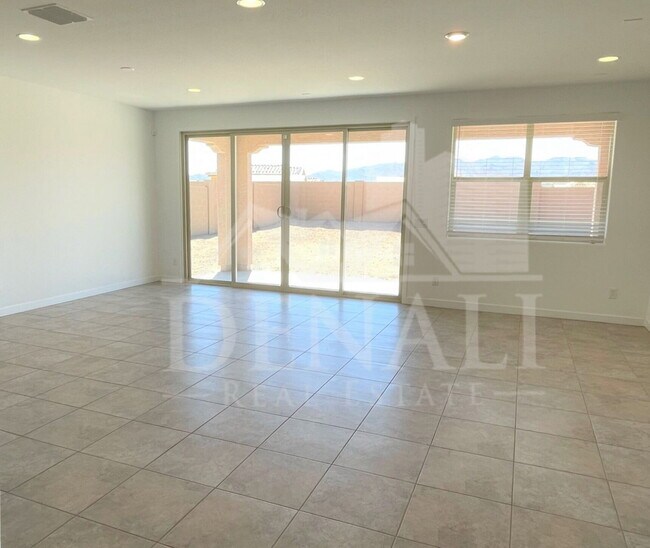 Photo - 4622 N 192nd Ln
